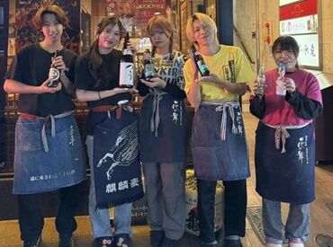 ハイトーンな派手髪やピアスなど…
いつも通りのあなたでOK◎自由な服装ではたらけます！