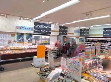 株式会社ヤマスイ　サンリブ可部店 スタッフ同士はとっても仲良し♪
アットホームで働きやすさ◎な職場です(*^O^*)