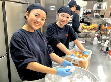 からやま　西葛西店 キレイな店内で快適勤務！
分からないことも聞きやすい環境です◎
スタッフ同士仲が良くて、
アットホームな雰囲気がポイント★
