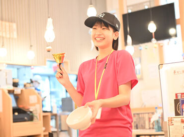 串カツ田中　宮崎店[5301] はじめは元気に
「いらっしゃいませ！」が言えればOK。
たくさんの仲間と一緒に協力しながら
ニコニコ笑顔でお仕事しましょう！