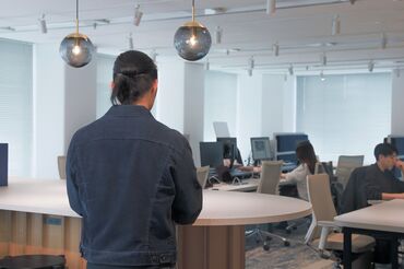 株式会社Wealth On ★ランチ代の補助あり◎
ヘルシーで美味しいランチ(お弁当)が
100～200円で食べられます◎
しかも社内まで届けてくれる！