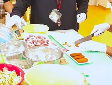 体操や調理実習など子どもたちと楽しく体験♪
資格や経験は一切ないので未経験でも大歓迎です◎