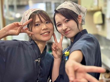 ★オシャレ自由★
髪色・ネイル・ピアスOK ！
自分スタイル全開で、
仕事もオシャレも楽しみながら
イキイキ働ける焼肉店です！