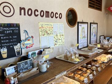 お菓子系から総菜系まで様々パンと取り扱っています!
見てるだけで楽しい空間です♪