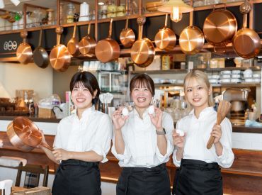 3 Little Eggs ららぽーと沼津 ★学生さん大歓迎★
未経験や初バイトも大歓迎♪
優しい先輩が丁寧に教えるのでご安心を◎