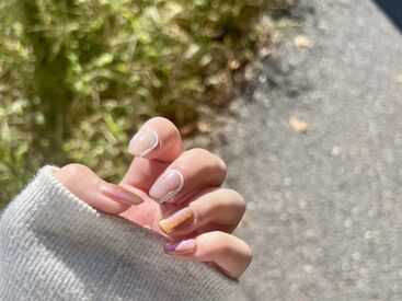 株式会社グラスト 大阪オフィス大阪第三ビル支店(umd-神戸_市役所_6) 【はたらきやすさに感動♪】
＃服装/髪型/ネイル自由!
しかも…お昼ご飯のご馳走も♪
スタッフ一人ひとりを大切にする会社です