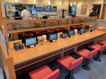 【平日×短時間】で働きやすい★
もちろん、土日祝も大歓迎!
私生活のスキマ時間で
お小遣い稼ぎができますよ♪