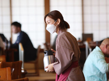 バイトから始めて、
社員にステップアップした方も多数★
【お客さまもスタッフも笑顔にする】の気持ちを大切にしています◎