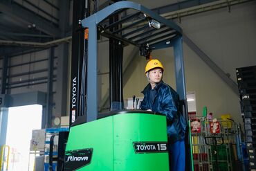 中部興産株式会社（バローグループ）静岡物流センター バローグループの安定基盤のもと、未経験でも自然と声をかけ合いながら働けるあたたかい職場です。