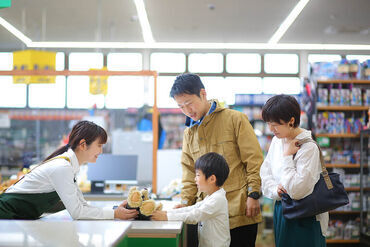 ハードオフ 伊予三島店 ◇ サポート体制もバッチリ ◇
先輩STAFFがしっかりフォローするので
バイトデビューさんも安心ですよ◎