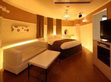 \全国展開・大手ファイングループのホテル◎/
車通勤OK!駐車場は無料で利用できます♪
20~50代まで幅広い世代のスタッフ活躍