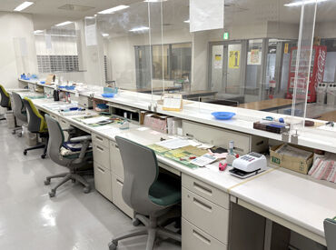 20~50代女性が活躍中★
未経験でも丁寧にサポート♪
のんびりした雰囲気で安心して働けます!