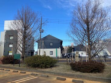 未経験でも取り掛かれる、
小さな木の伐採や花への水やりなどをお任せ◎