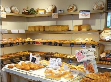 『今日も来ちゃった~^^』
常連さんがご来店することも◎
気さくなお客さまが多いので
とっても働きやすいですよ!