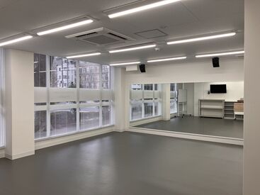 俳優やタレントの<養成~マネジメント>を行っています◎
人気の子役なども所属している、いわゆる"大手芸能事務所"です!