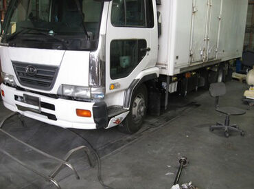 ◎高収入スタート◎
未経験でも「月給25万円」です!
整備士資格を取得すると更に収入UP♪
年2回ボーナスもあります!