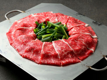 《未経験でも安心サポート》
スタッフが優しく丁寧に教えます♪教え合う環境も自然体で切磋琢磨しながら楽しんで働きましょう！