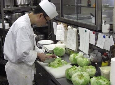 凾南ゴルフ倶楽部 自然に囲まれて、のびのび身体を動かせる仕事です！
シフト自由でプライベートも充実♪