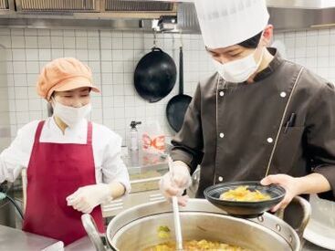 普段の料理感覚でOK♪
社員がサポートするので
未経験でも安心してください!