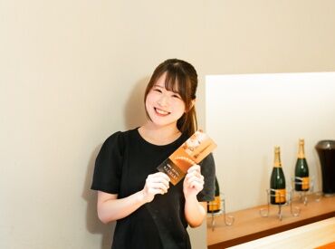 「学校やサークルと両立したい」
「かけもちバイトでちょっとだけ稼ぎたい」
そんな希望もお気軽にご相談くださいね♪