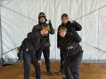 株式会社FIVE ARROW※勤務地：中央区 未経験者大歓迎！！
全くの異業種からの転職多数！
20～30代の社員が
一丸となって働いています◎