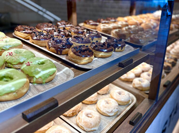 Trineeds Donut(トリニーズ ドーナツ)　イオンモール須坂店 Trineeds Donut(トリニーズ ドーナツ)　イオンモール須坂店
スキマ時間で働ける★
子育てと両立・副業の一つにもぴったり◎