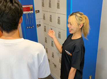 "はじめて"を笑顔で迎える仕事です!
見学・体験から入会後まで、お客様をサポート!
自然とお客様と仲良くなれることも◎