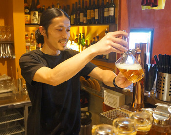 ◆STAFF想いのオーナー◆
もし失敗したっていきなり怒ったりせず、
しっかりフォローします！何でも相談してくださいね！