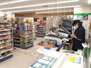 ファミリーマート NTT東日本札幌病院店 「扶養内で働きたい」
「家庭の都合で来月のシフトは●曜日固定がいい」など
シフトの相談がしやすい環境です♪