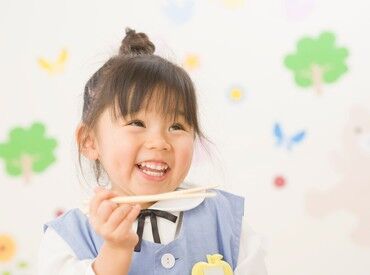 働きやすさと居心地の良さを感じられる職場環境！
社保完備、健康診断や予防接種の補助あり
日払いOK＆お誕生日ギフトもご用意♪
