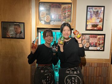 未経験&バイトデビューも大歓迎!
部活やサークルのような雰囲気で、
同期とワイワイしながら働けるお店です!