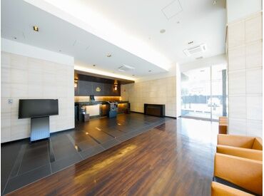 アパホテル（APA HOTEL）〈堺駅前〉 ＼スキマ時間を有効活用／
高時給だから効率よく稼げる！
昇給/社保完備/正社員登用
…大手ならではの高待遇◎