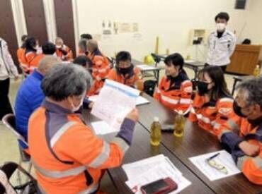 株式会社オルザ　本社 充実の研修・万全のサポート体制で皆様をお出迎え♪
交通誘導の基本もしっかりと学べる環境です☆
未経験の方もご安心ください◎