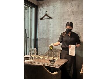 《高待遇が自慢》
賄い無料・スタッフ割引あり…お得に楽しめるのが嬉しい♪