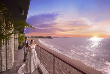 SCAPES THE SUITE（スケープス ザ スィート） 「ありがとう」や「さっきの対応よかったよ！」etc.
チームワークの良さがジマン。だから、忙しい時でも楽しく働けるんです♪