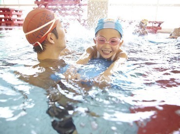 ティップネス 国領店 人気のスポーツジムで働こう♪
スタッフ特典で施設が無料★
「運動が好き」「接客が好き」
入社理由は様々！
未経験も大歓迎！！