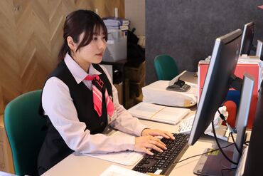 17時半が定時＆残業もほとんどなし
土日祝に加え、水曜日も月2回お休み♪
自分の時間を大切にしながら無理なく働けます◎