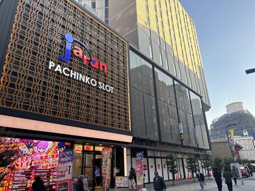 清潔感があれば
★髪型自由!ネイル・ピアスもOK!★
アナタらしく働きながら
稼げるところもPOINT♪