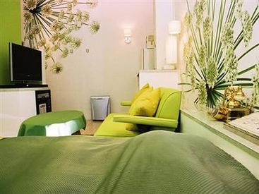 研修は2人体制!
不安がなくなるまでしっかりサポートします!
事務所には支配人がいるので、なんでも質問してください◎