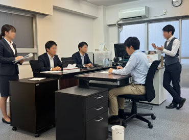 株式会社World-CleanAir 社員さんはかっちりした服装ですが…！
アルバイトさんはカジュアルすぎない服装であれば何でもOKです♪