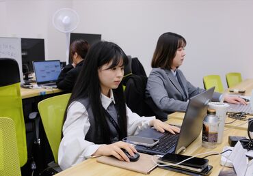 経理・会計、どちらかの経験や両方を兼任できる方は大歓迎!
幅広いスキルを存分に発揮しながらさらに成長できる職場です◎