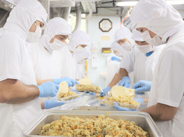 開南学校給食センター（株式会社オーディフ） スタッフの9割が未経験スタートだから、安心♪
無料駐車場や、交通費・ガソリン代の支給もあり！
⇒通勤の心配ナシ◎