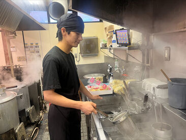 ラーメン山岡家　山梨甲斐店 ◇◆バイトデビュー歓迎♪◆◇
食券制だから、レジ業務ナシ◎
好きな時間でOK！無理なく働けますよ!!
まずはお気軽にご応募を◎