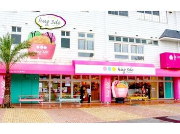 *◆毎日楽しく働ける◆*
人気のお店だから、
海外からのお客様もご来店っ♪
英語スキルも働きながら自然と身に着いちゃう！？