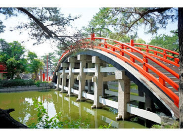 南海ビルサービス株式会社（勤務地：住吉エリア） 現場への直行直帰OK！
有名神社でお仕事した後は、
そのまま初詣もできますよ◎