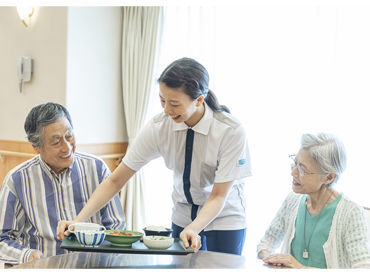 ツクイ・サンシャイン富士（有料老人ホーム） ツクイのサービスは、全国47都道府県に
700カ所を超え、業界でもトップクラス！