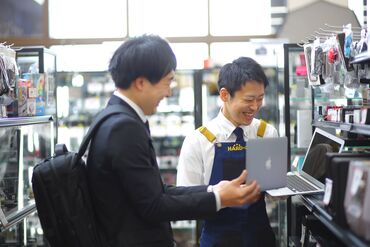 ハードオフ松山駅前店 ◇ サポート体制もバッチリ ◇
先輩STAFFがしっかりフォローするので
バイトデビューさんも安心ですよ◎