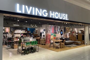 LIVING HOUSE. イオンモール浜松市野店 SNSやメディアで話題の「LIVING HOUSE」★
社員割引も利用可能！オシャレで心躍る家具・雑貨に出会えます♪