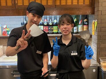 徳兵衛　呉駅ビル店 とっても働きやすいから、
長く続けているスタッフがたくさん★
初バイトの方も安心♪
先輩スタッフがしっかりサポートします！