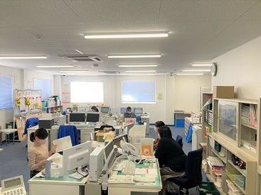 松山市水泥にあるコープ自然派♪
20～60代のスタッフが活躍しています！
お仕事もいろいろあるので
自分に合う仕事も見つかる！